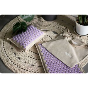 Mata do akupresury z kolcami Neo-Sport – szaro-lawendowa